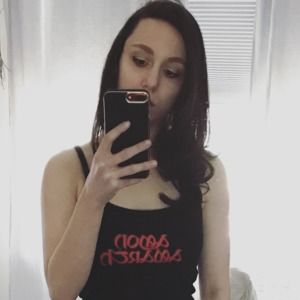 Meet your Posher, Olivia